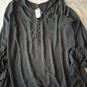 NWT Torrid Size 3 Black Blouse